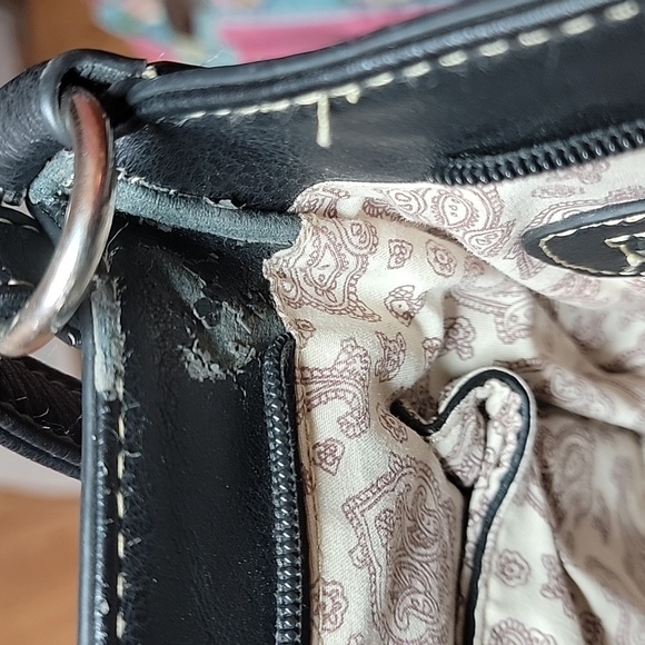 Blazin Roxx Aztec Fringe Crossbody - Picture 9 of 10